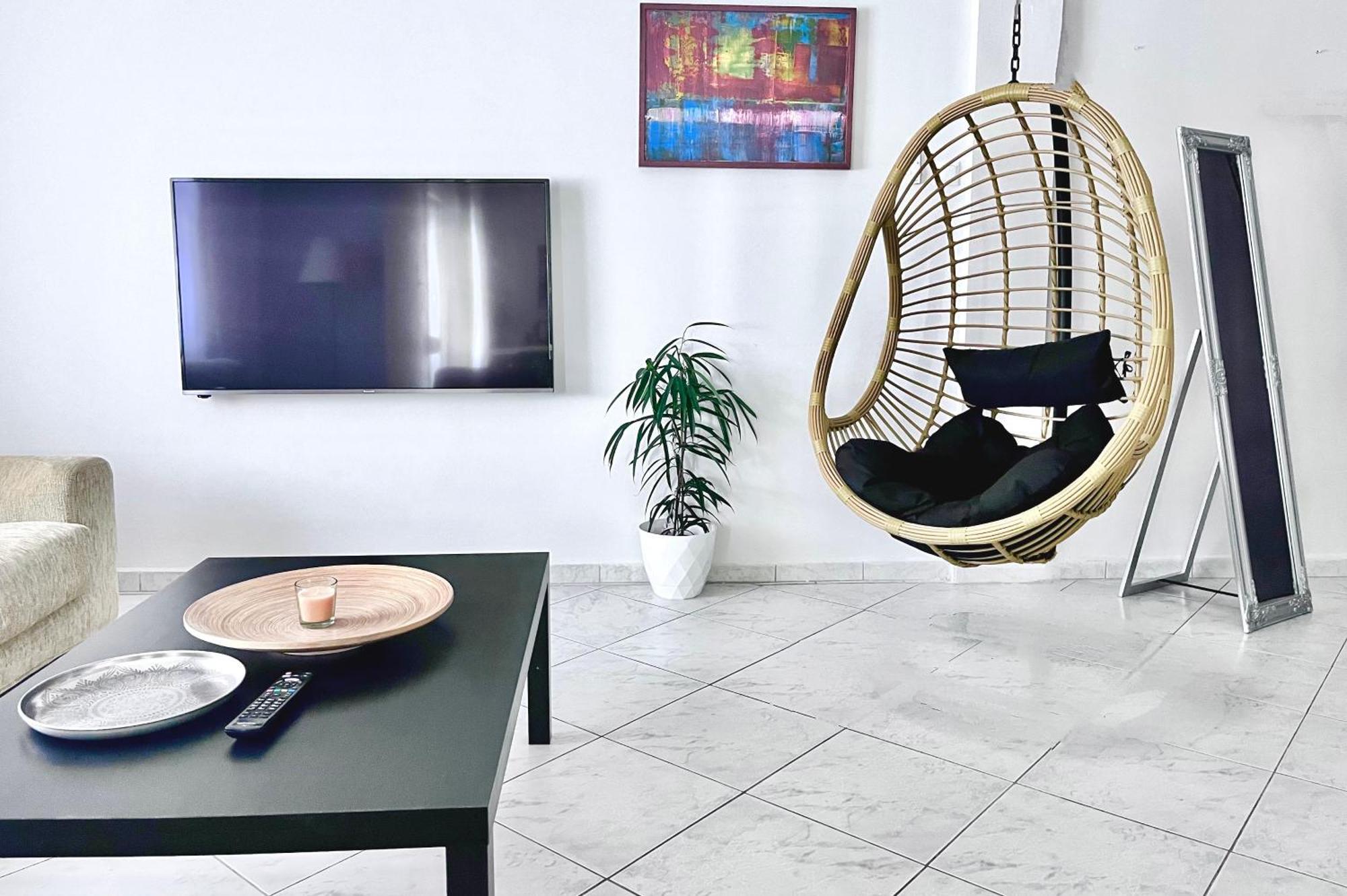 Central 7 - Stylish Apartment Comotini Exterior foto